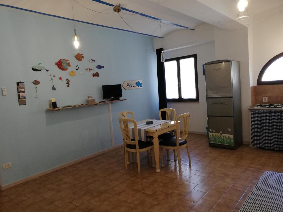 La Palma Appartamenti 피옴비노 외부 사진